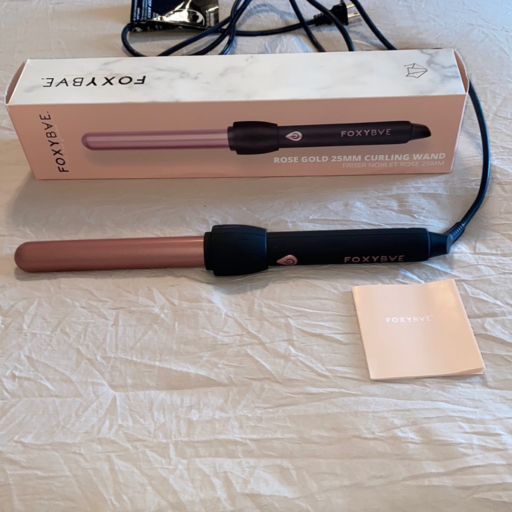 FoxyBae Rose Gold Curling Wand